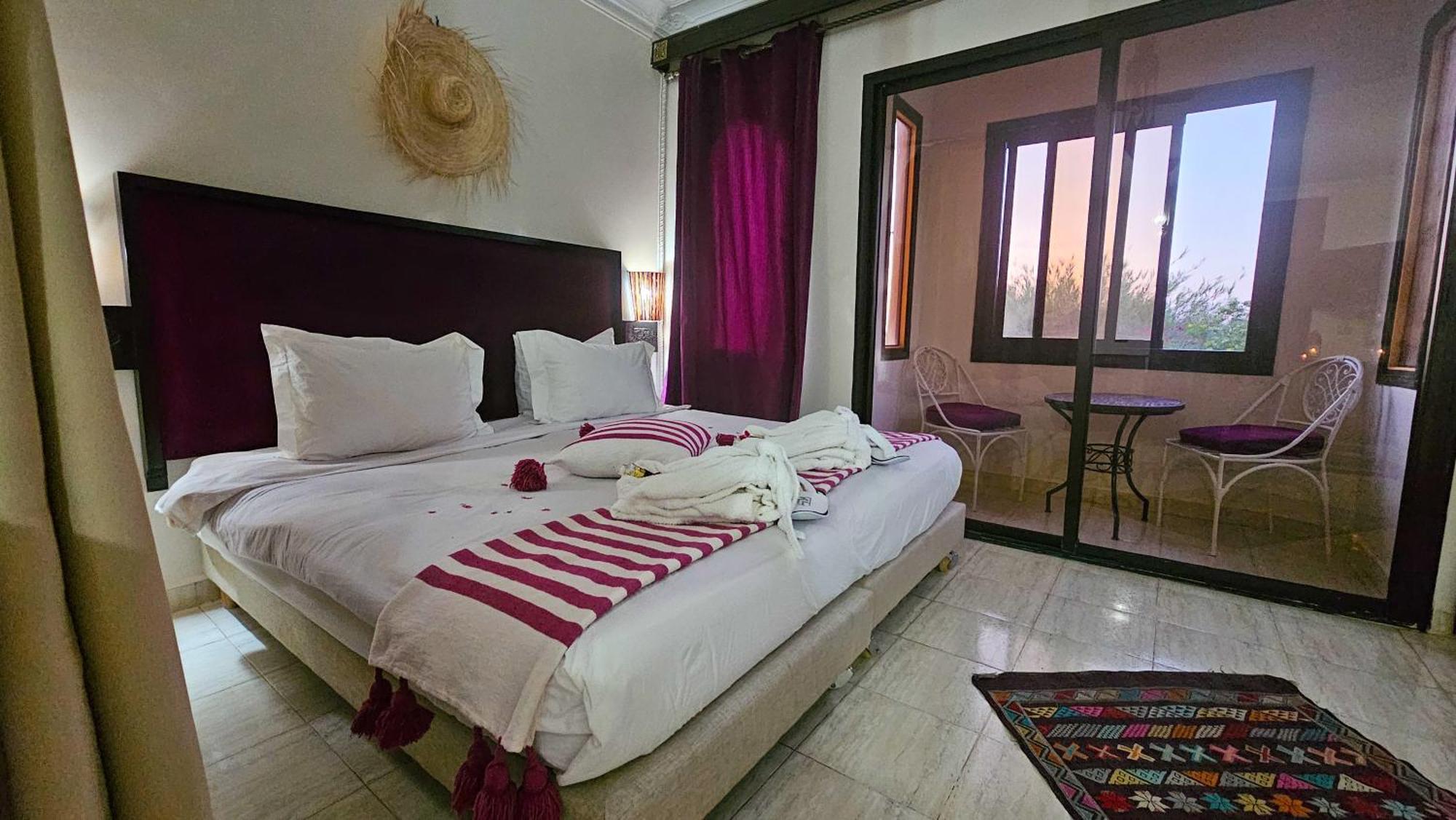 Weedan Hotel Marrakech Oulad Snaguia Exterior photo