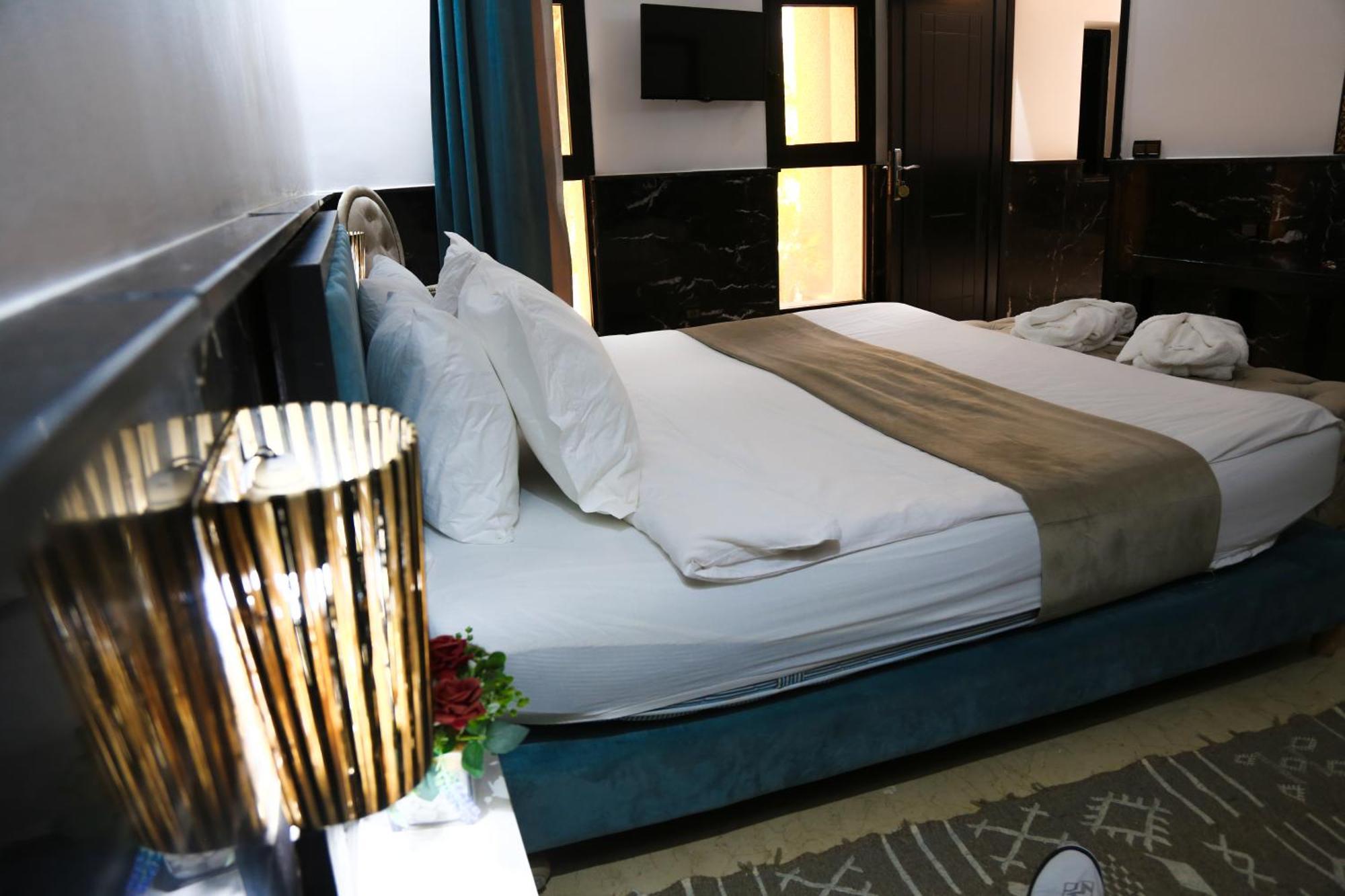 Weedan Hotel Marrakech Oulad Snaguia Exterior photo